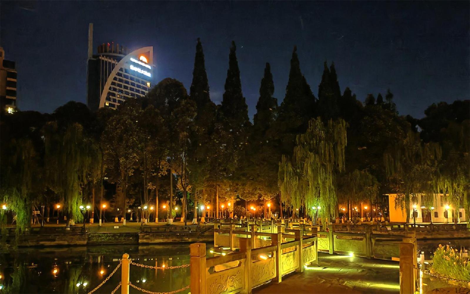 Felton Grand Hotel Chengdu Exterior foto